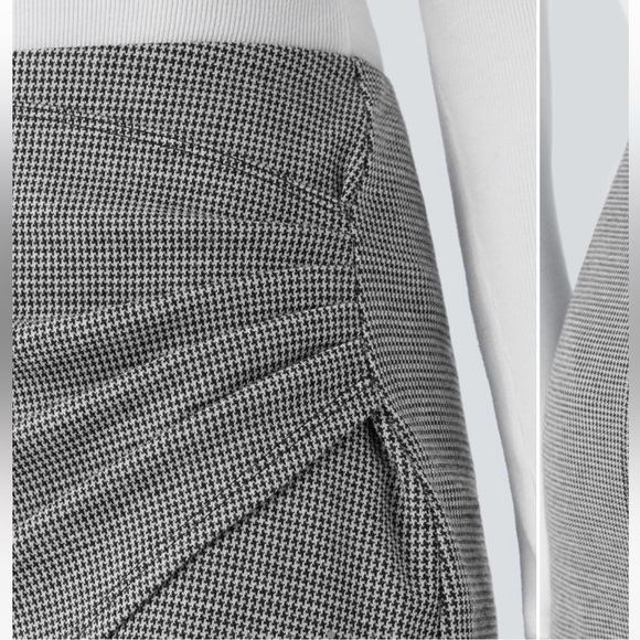 NWT HALARA High Waisted Asymmetrical Ruched 2-in-1 Houndstooth Mini Work Skirt - Picture 5 of 13